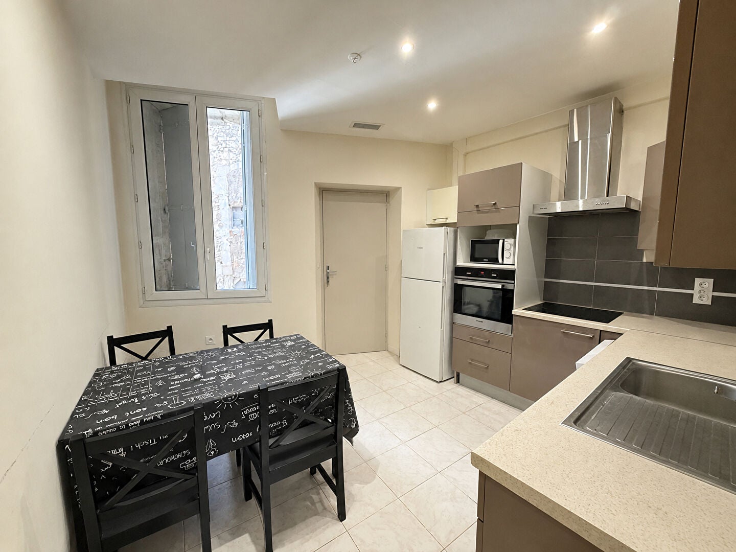 Appartement Boulevard Victor Hugo à Nîmes