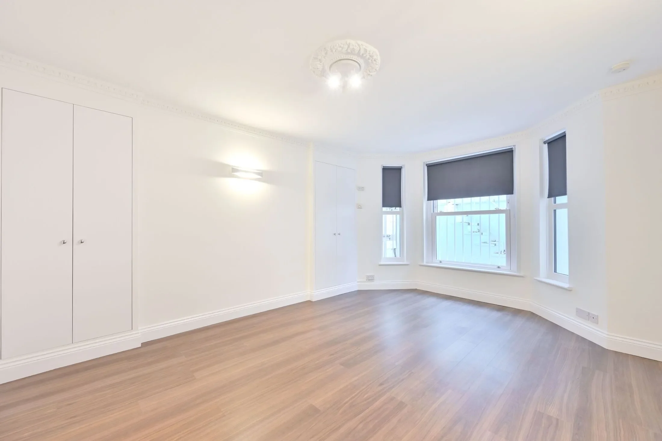 Flat Elsham Road in Greater London
