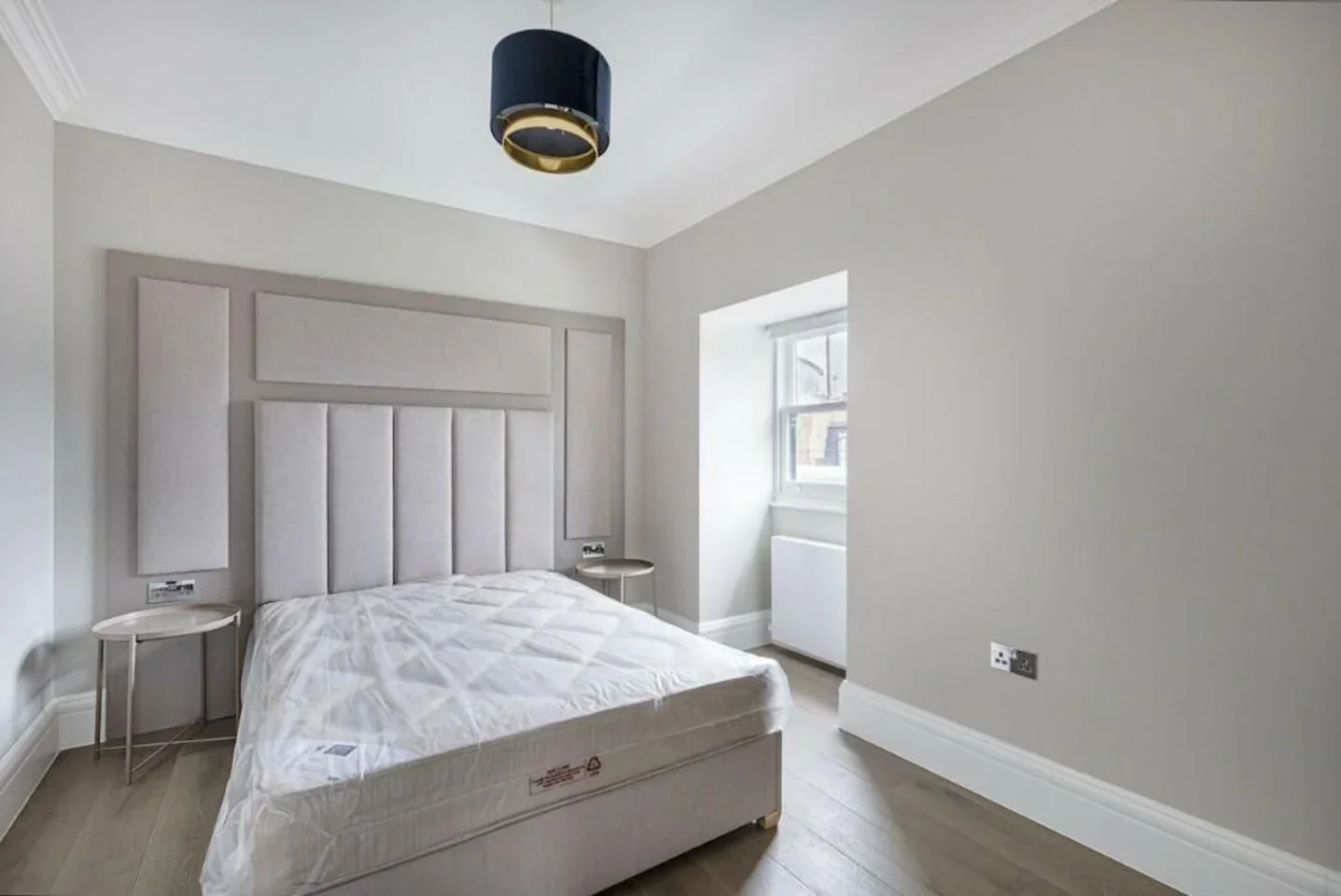 Flat Collingham Road in Greater London
