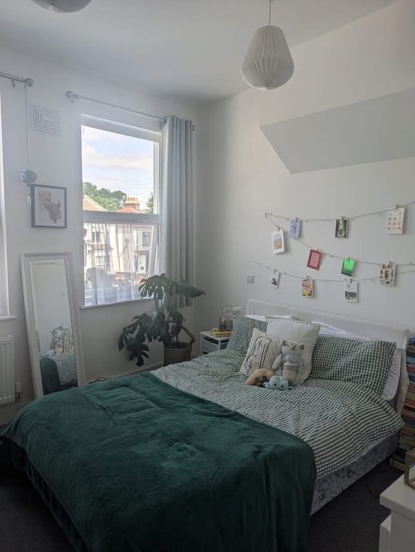 Room Whittington Road in Greater London