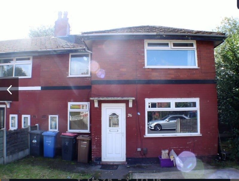 Room Wentworth Avenue in Salford
