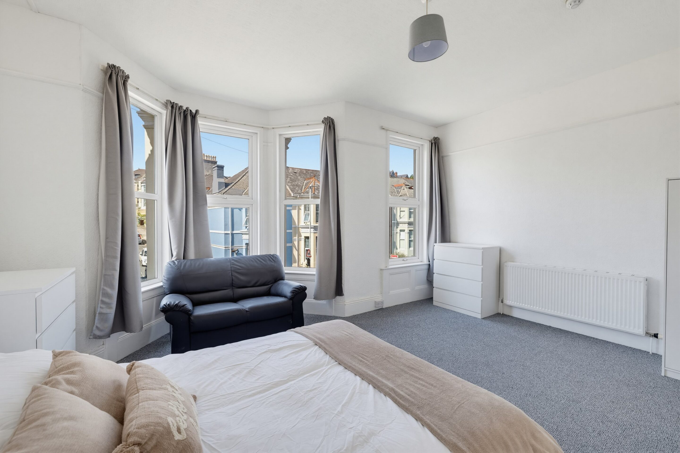 Room Beaumont Road in Plymouth