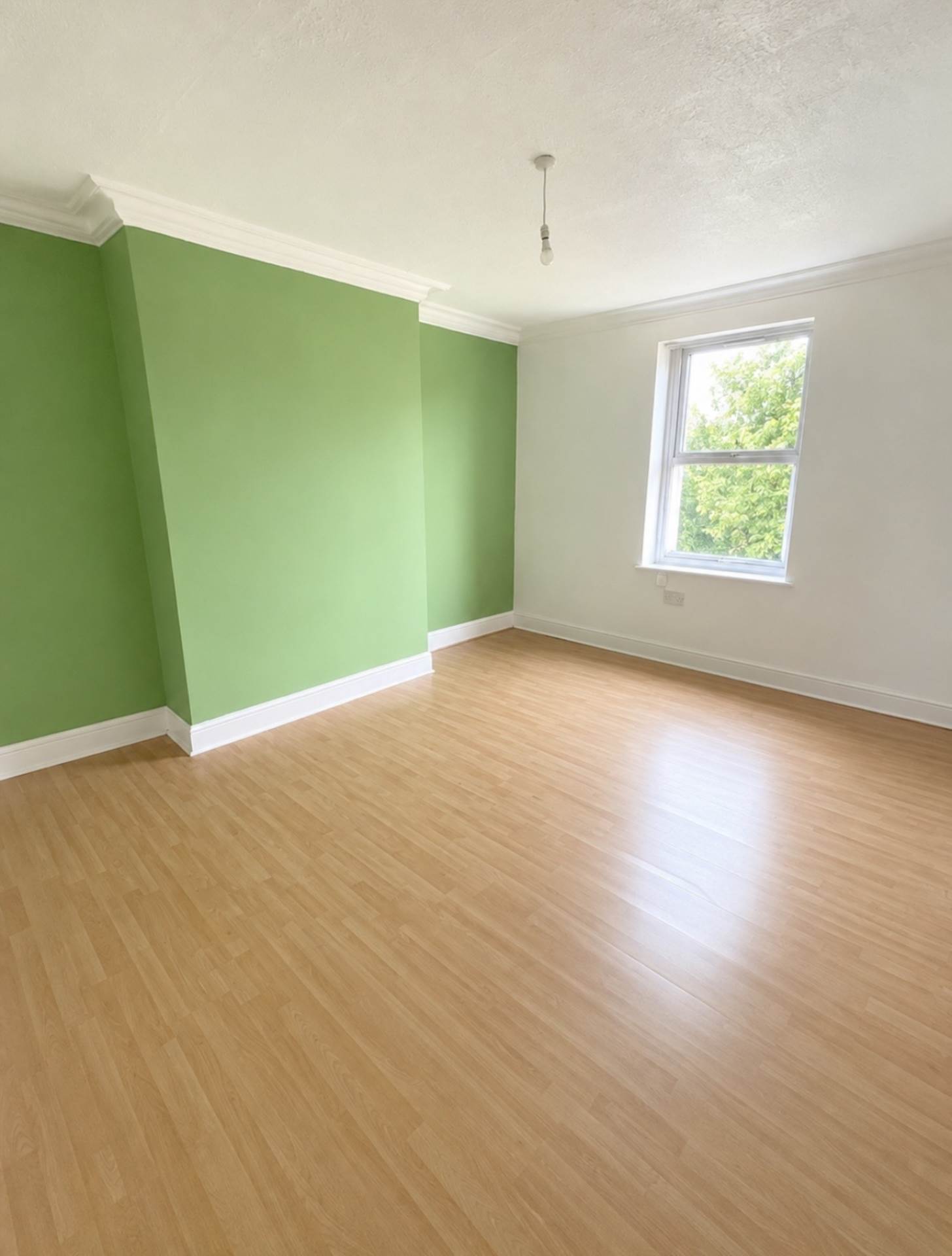 Flat Alfred Road in Oxton Village