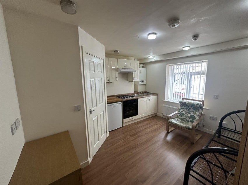 Flat Pattie Street in Bradford
