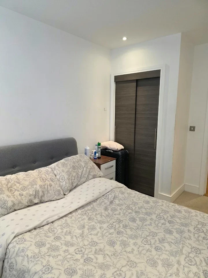 Flat Molesworth Street in Greater London