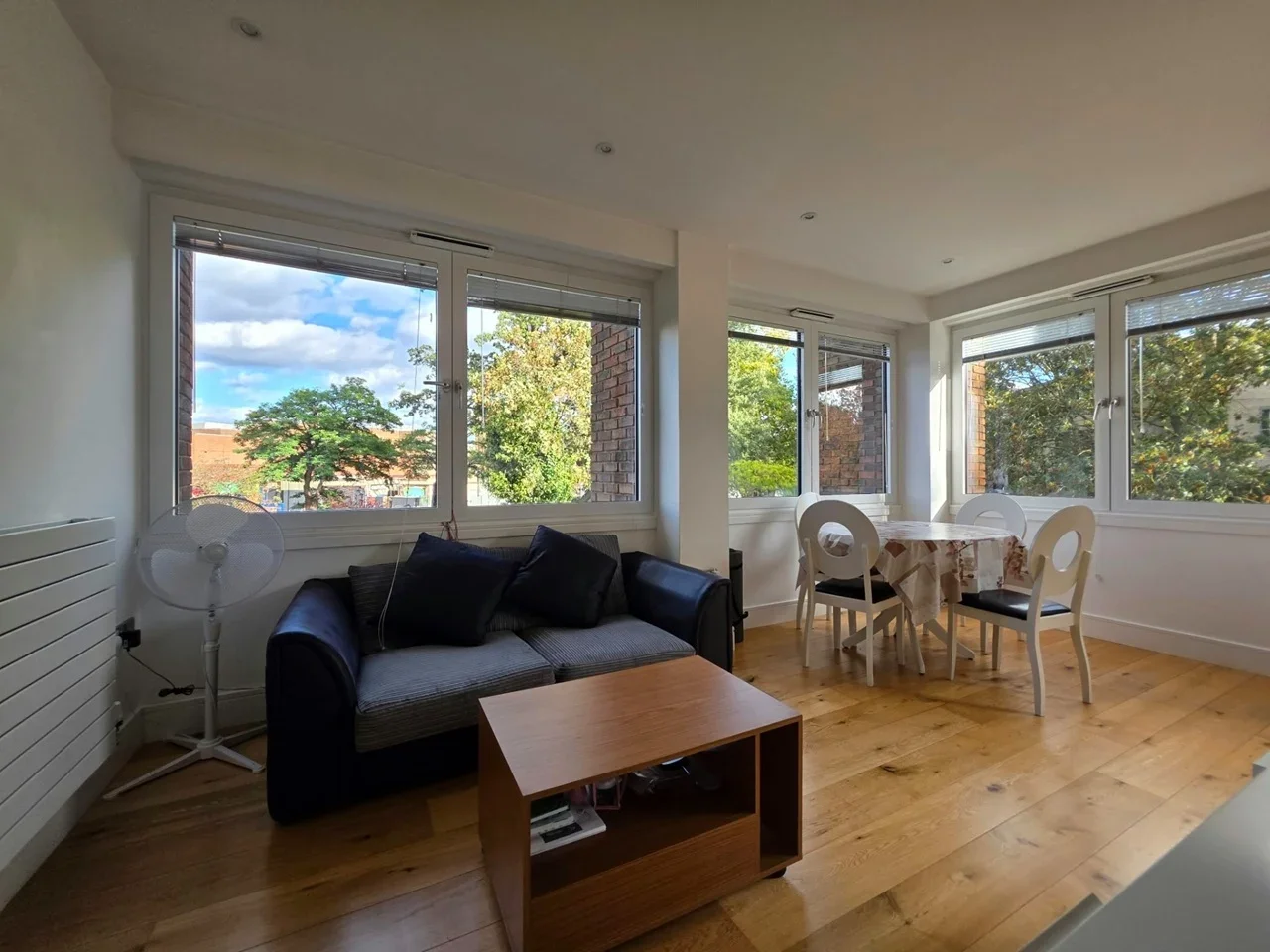 Flat Molesworth Street in Greater London
