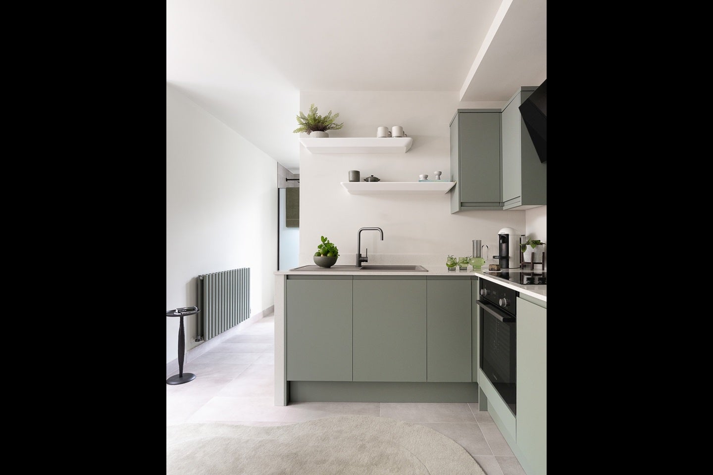 Flat Raleigh Road in Greater London