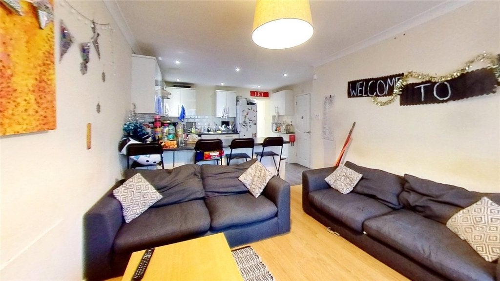 Flat Heeley Road in Birmingham