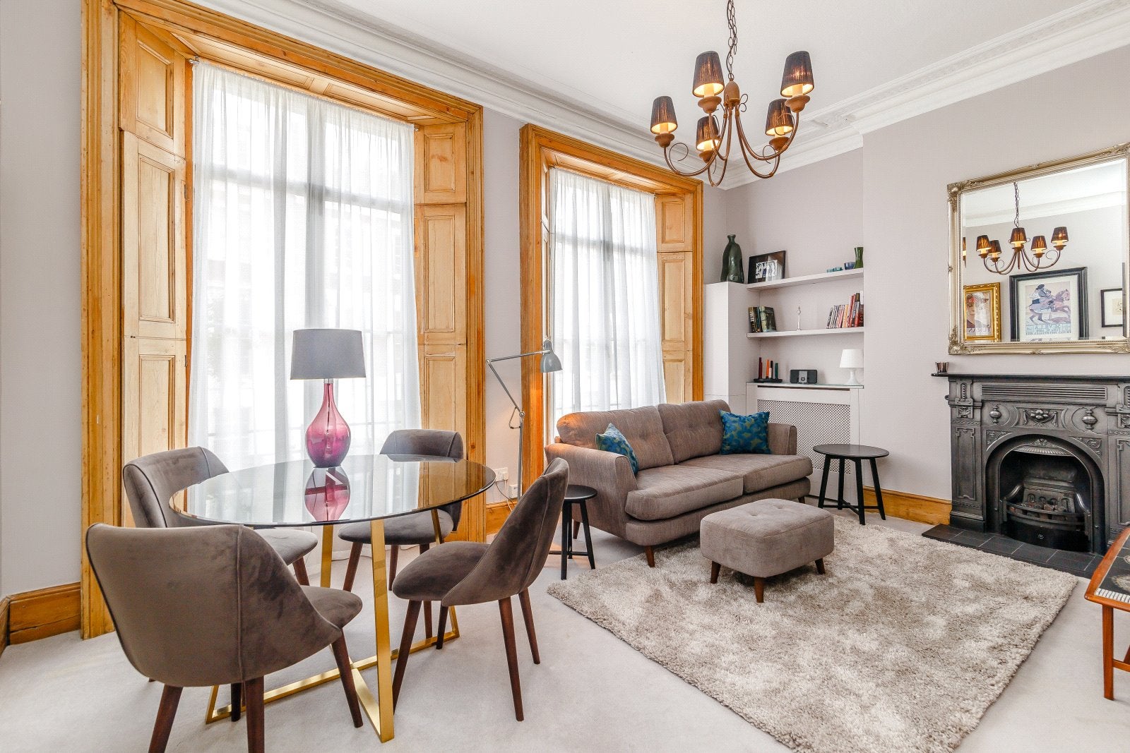 Flat Almeida Street in Greater London