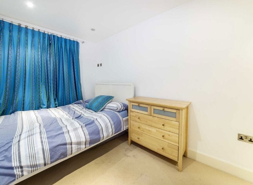 Flat Hatton Place in Greater London