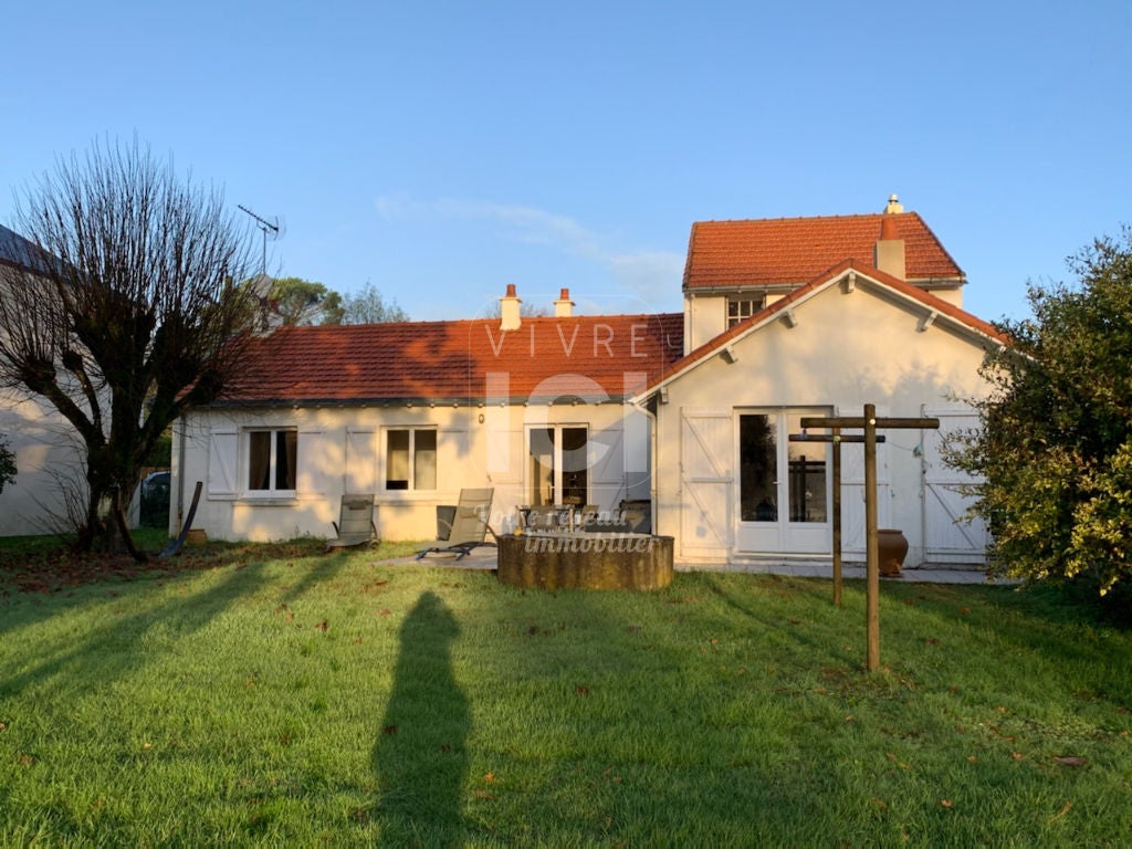 House Rue du Pin in Sucé-sur-Erdre