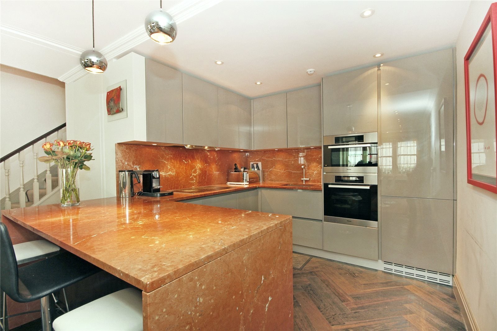 House Kinnerton Street in City of Westminster