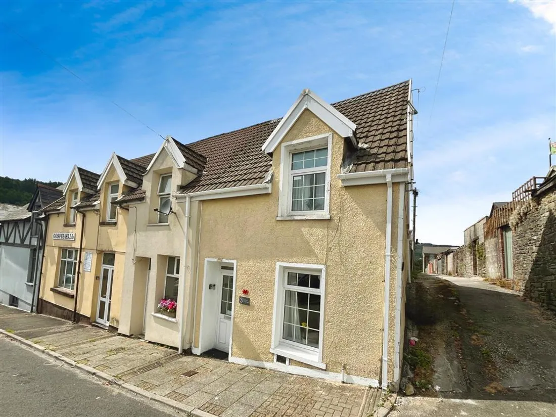 House Stuart Street in Treherbert