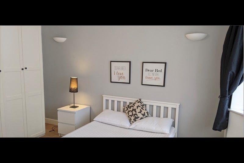 Room Nuthall Road in Nottingham