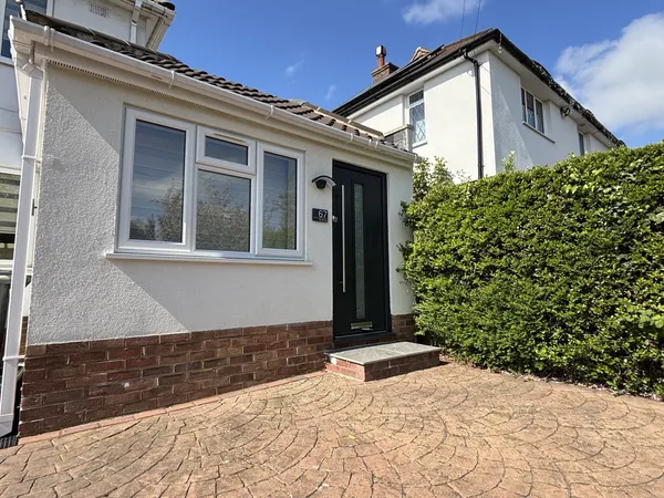 Flat The Ridgeway in Tonbridge and Malling