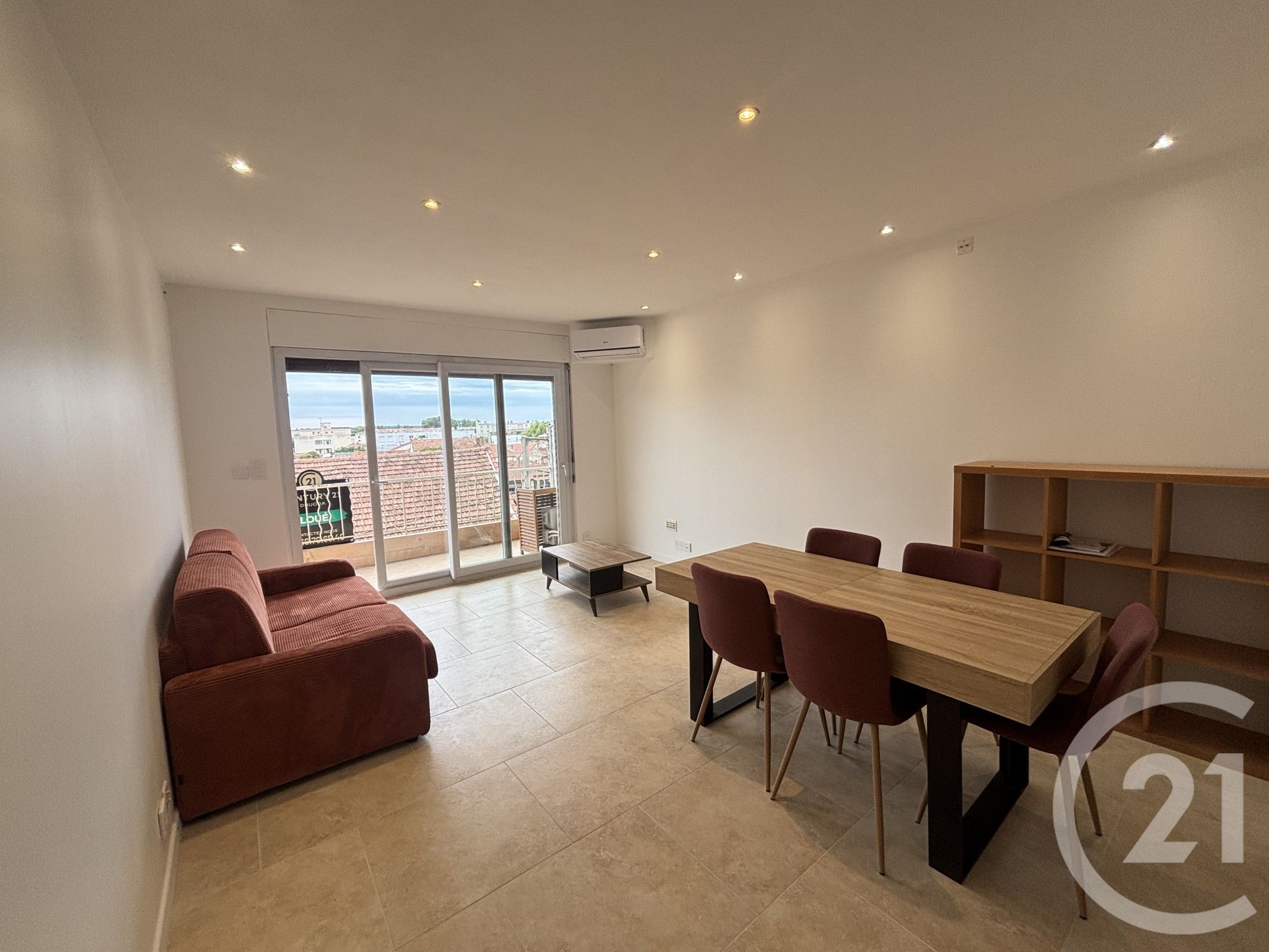 Appartement Rue Aimé Jacquerod à Nîmes