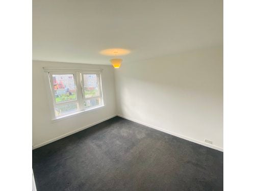 House Cornhill Drive in Coatbridge