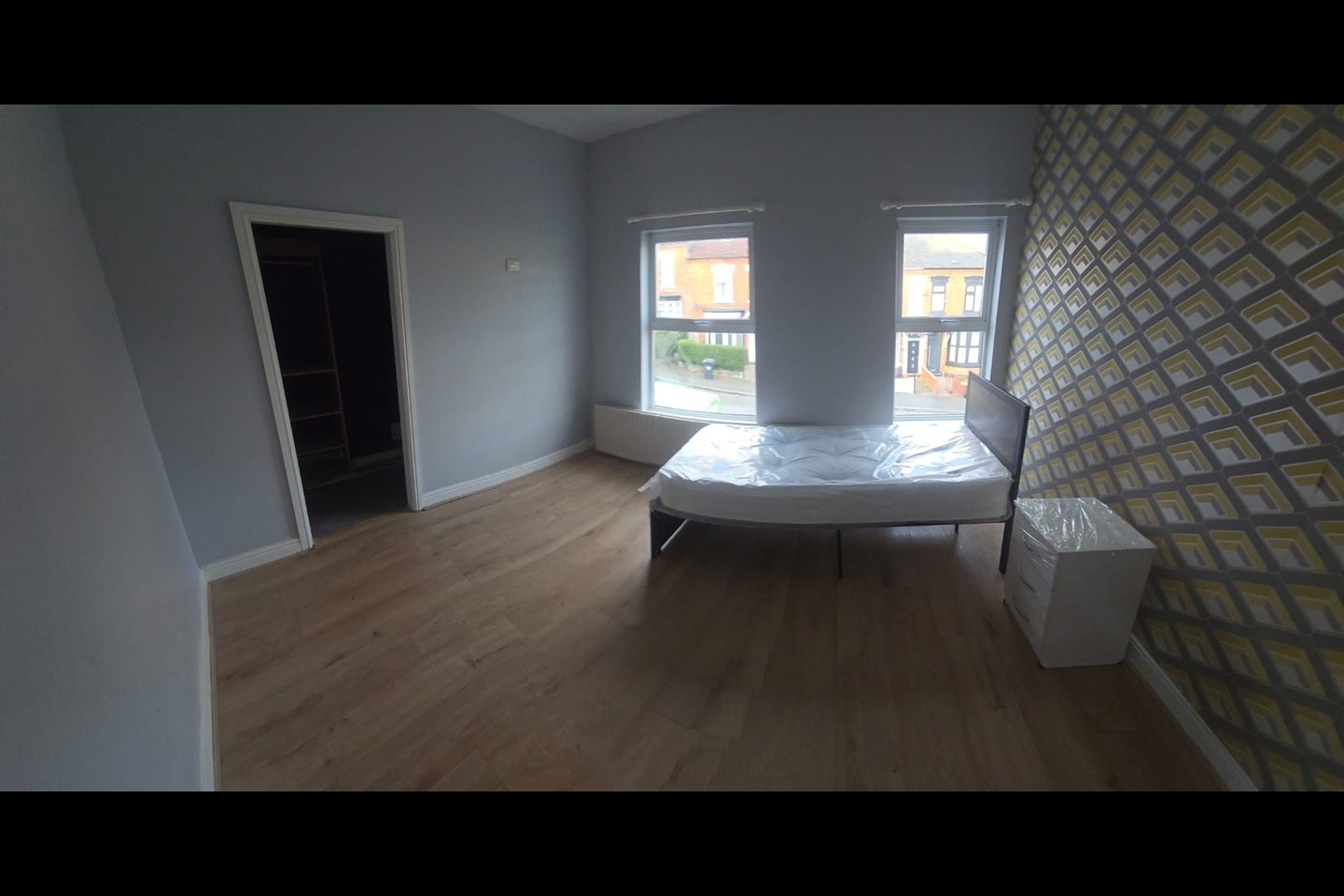 Room Newman Road in Birmingham