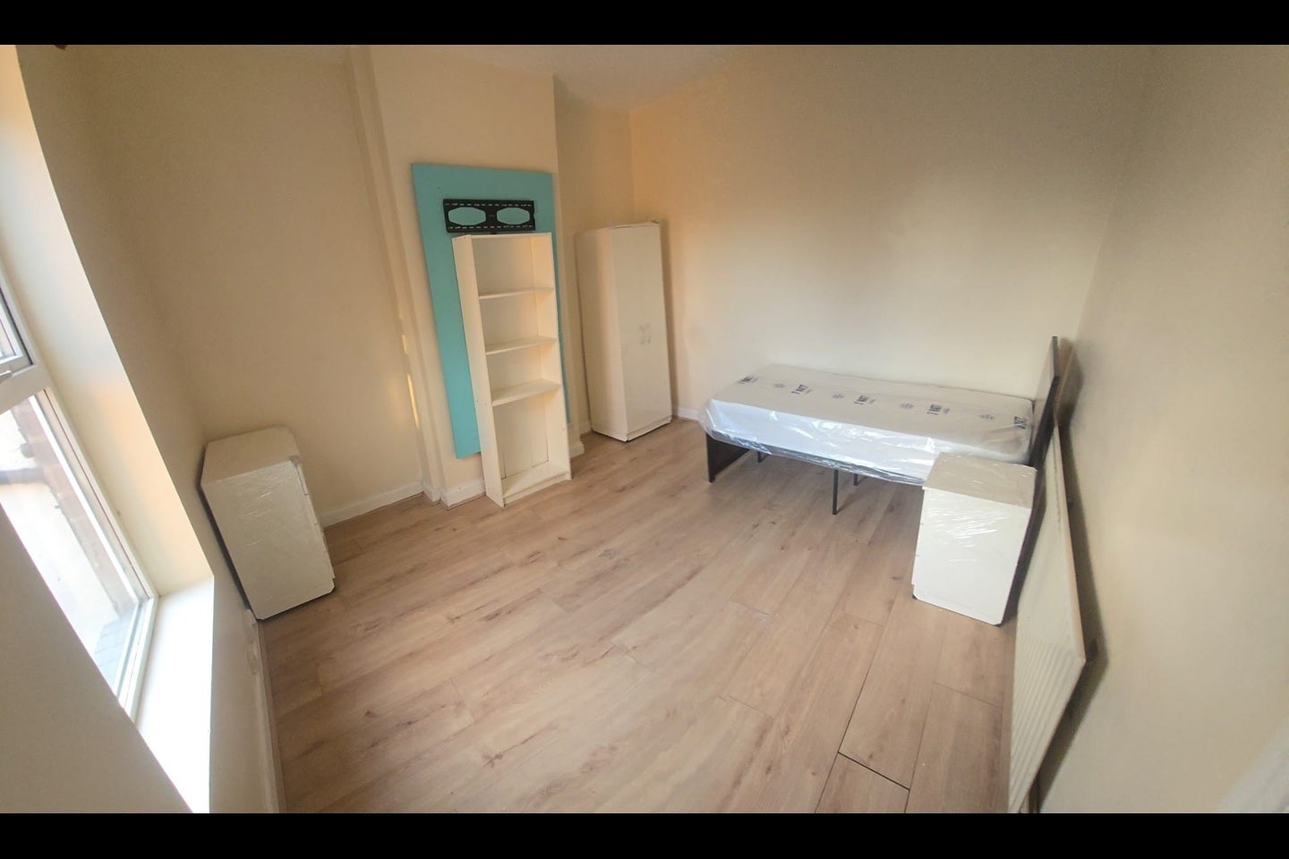 Room Newman Road in Birmingham