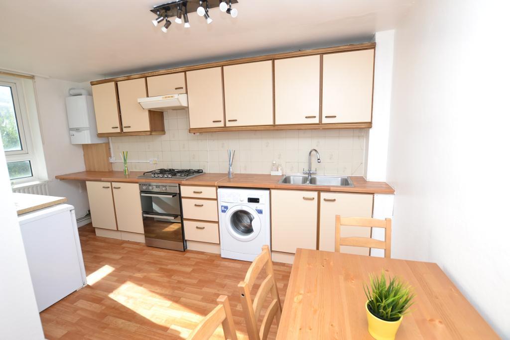 Room Zetland Street in Greater London