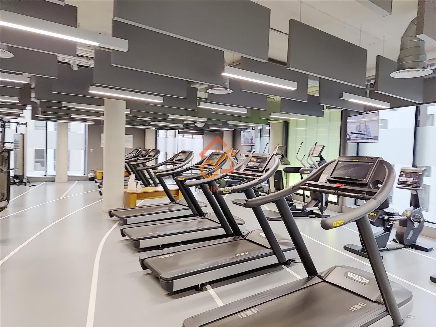 Flat Pilot Walk in Greater London