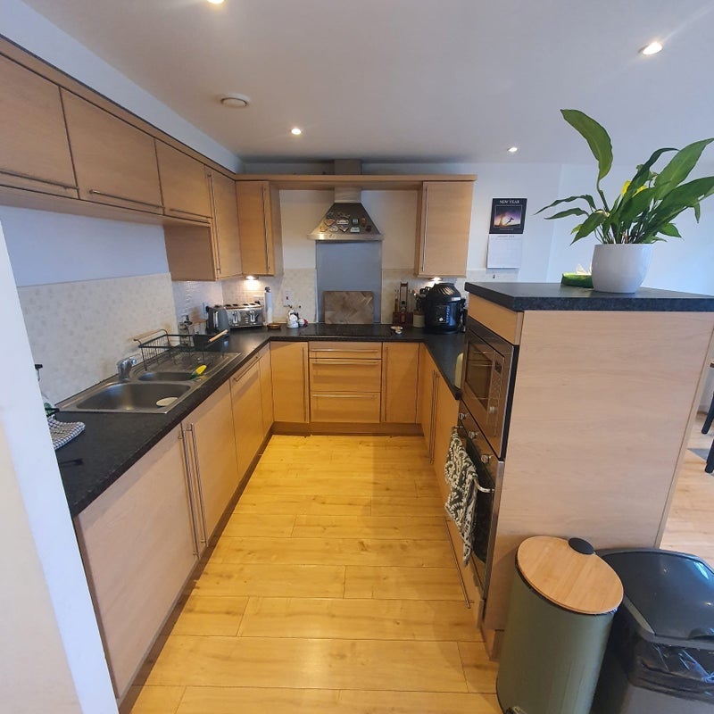 Flat Templeton Street in Glasgow