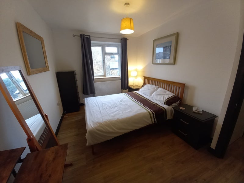 Room Earlham Grove in Greater London