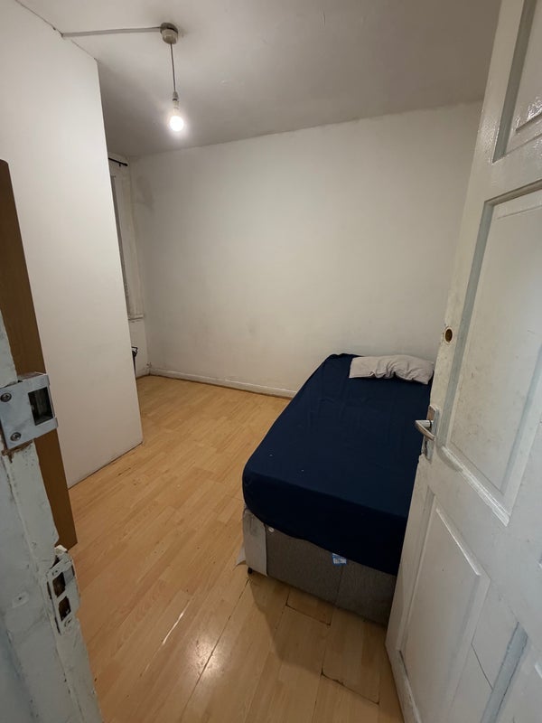 Flat Katherine Road in Greater London