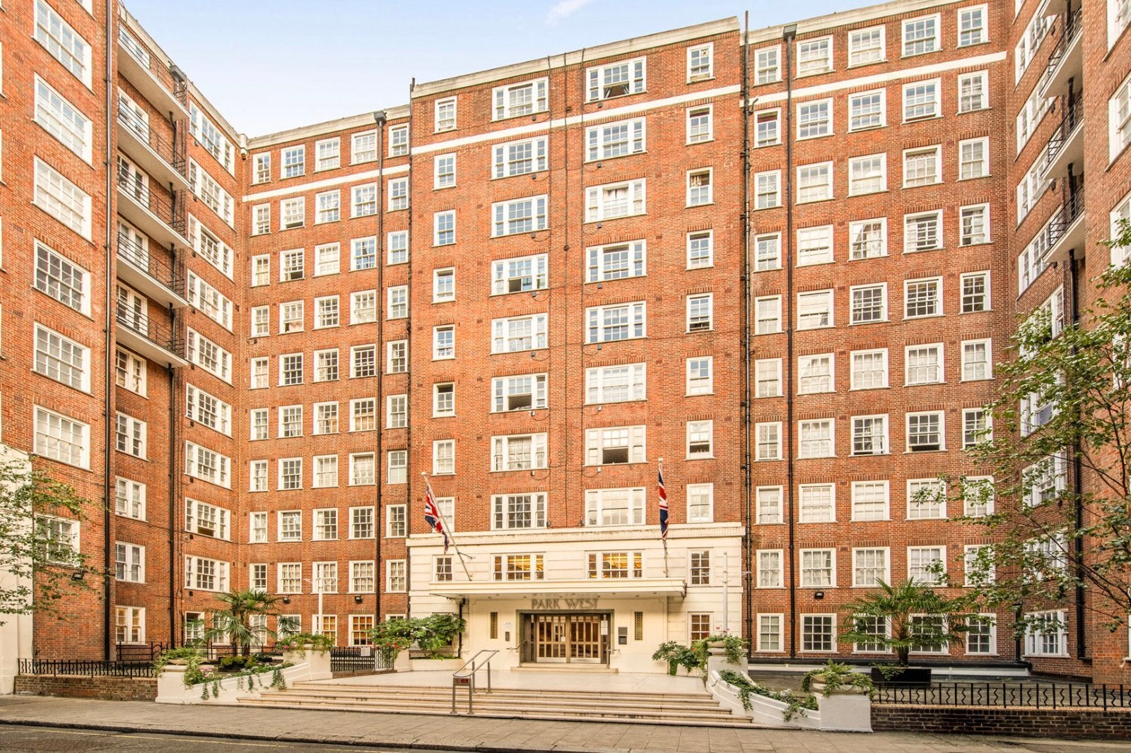 Flat Park West Place in City of Westminster