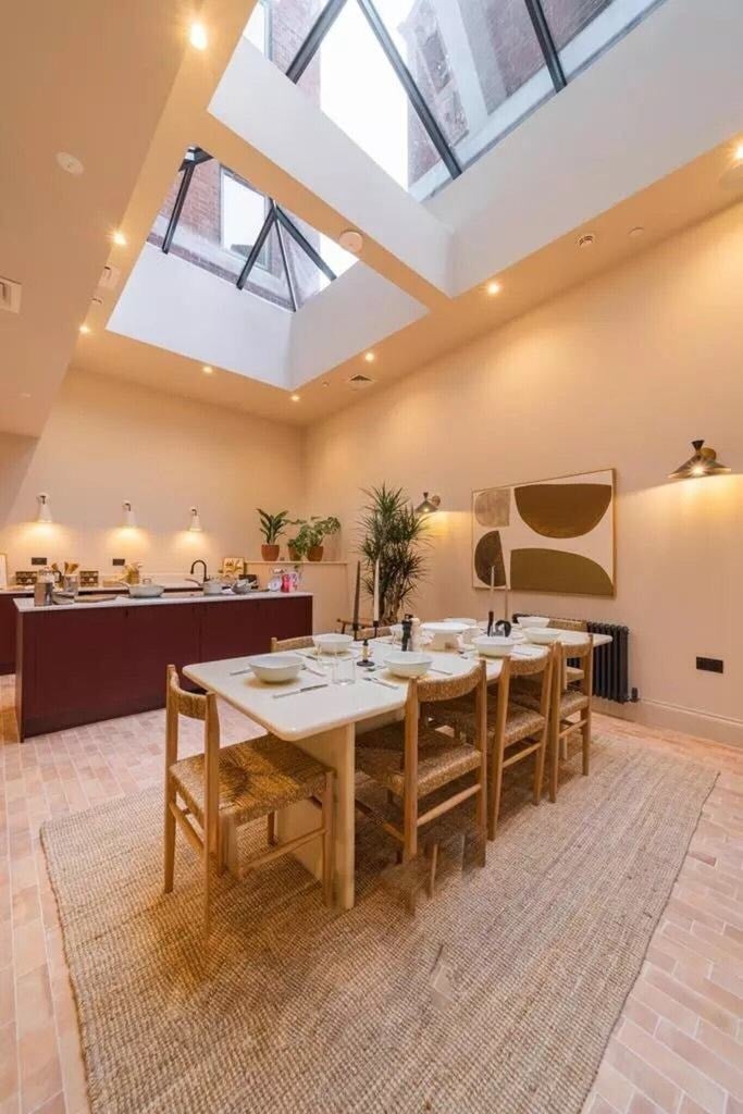 Flat Westfield Terrace in Sheffield