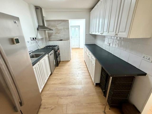 House Norbury Grove in Greater London