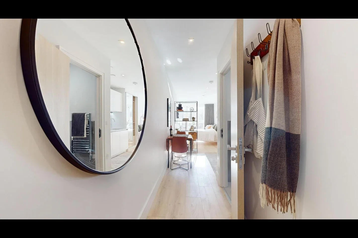 Flat Coombe Lane in Greater London