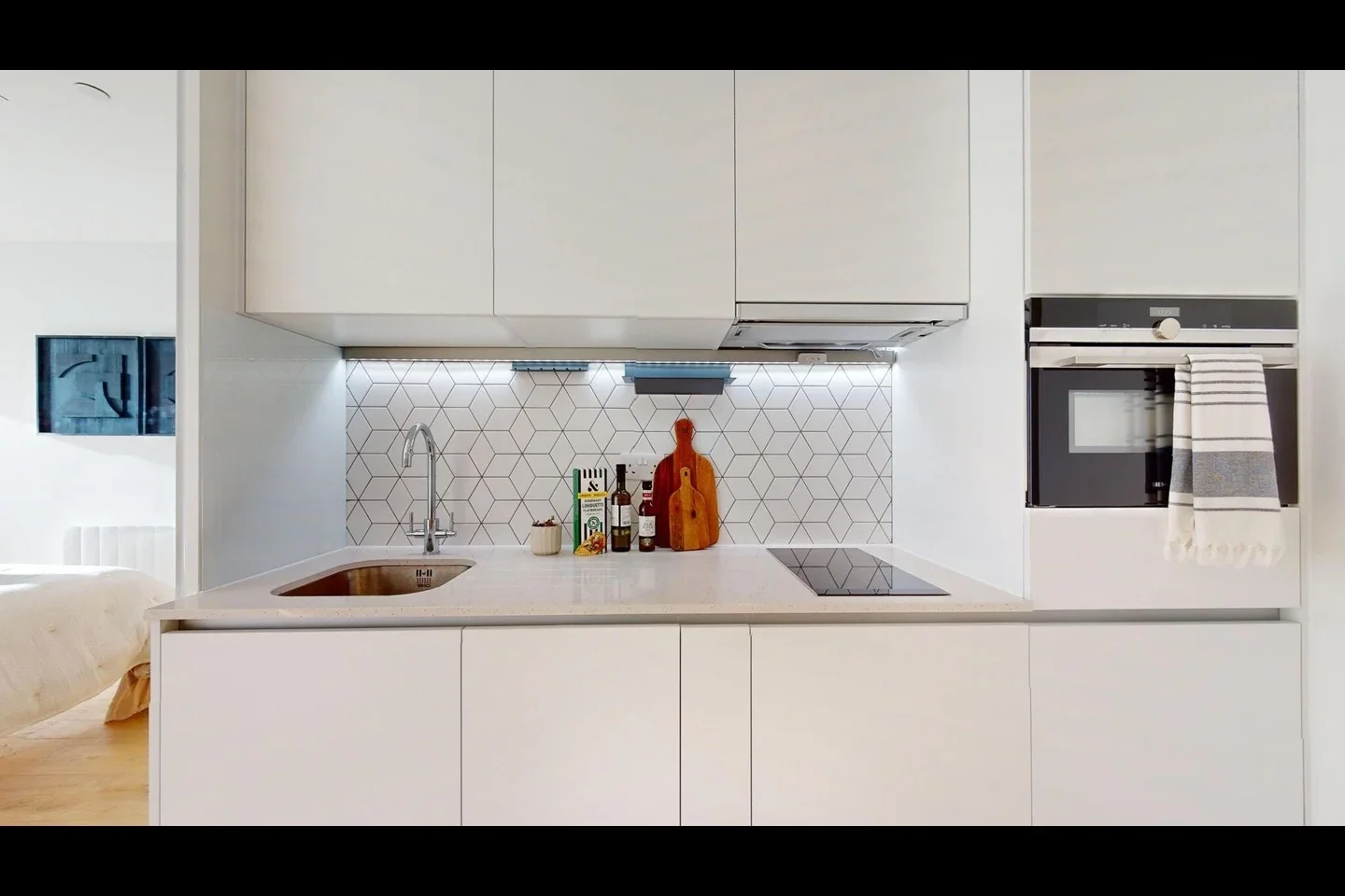 Flat Coombe Lane in Greater London