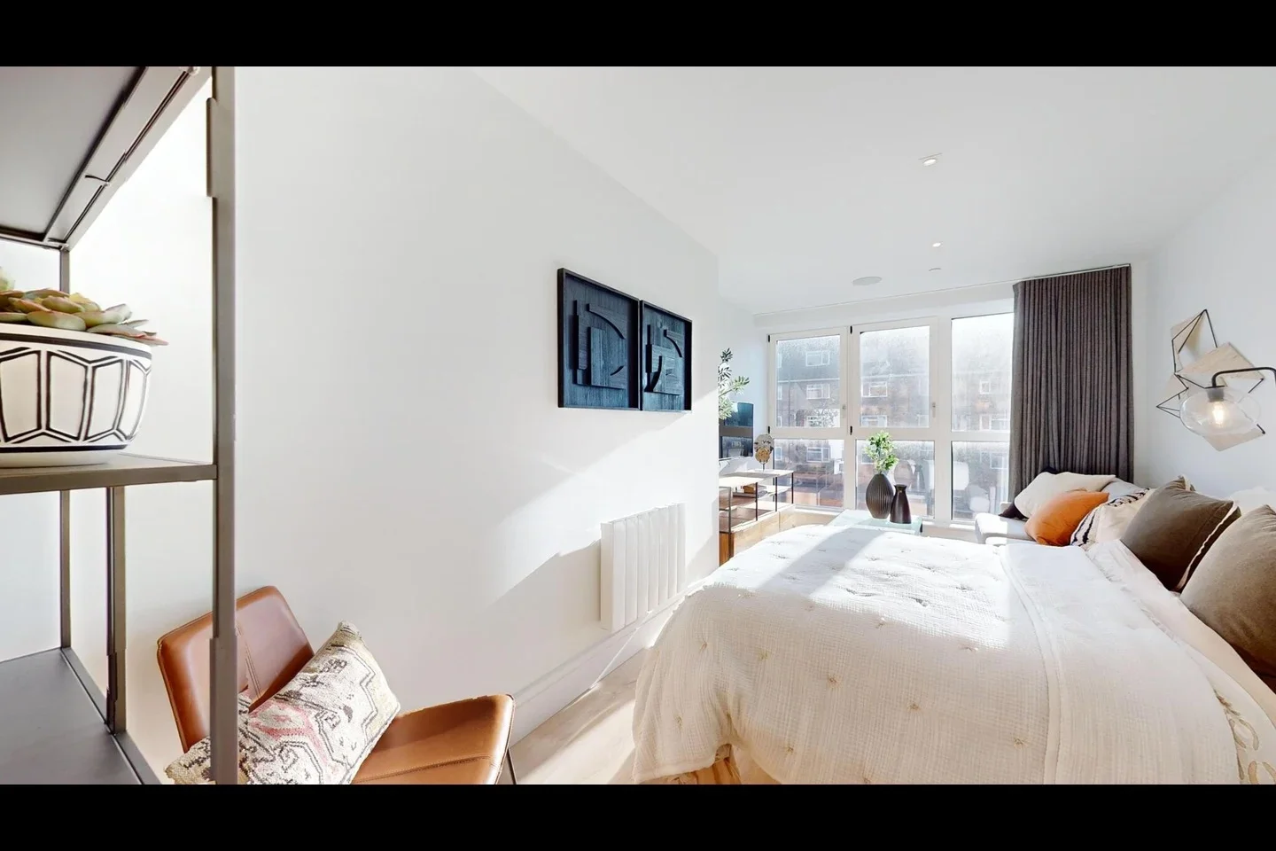 Flat Coombe Lane in Greater London