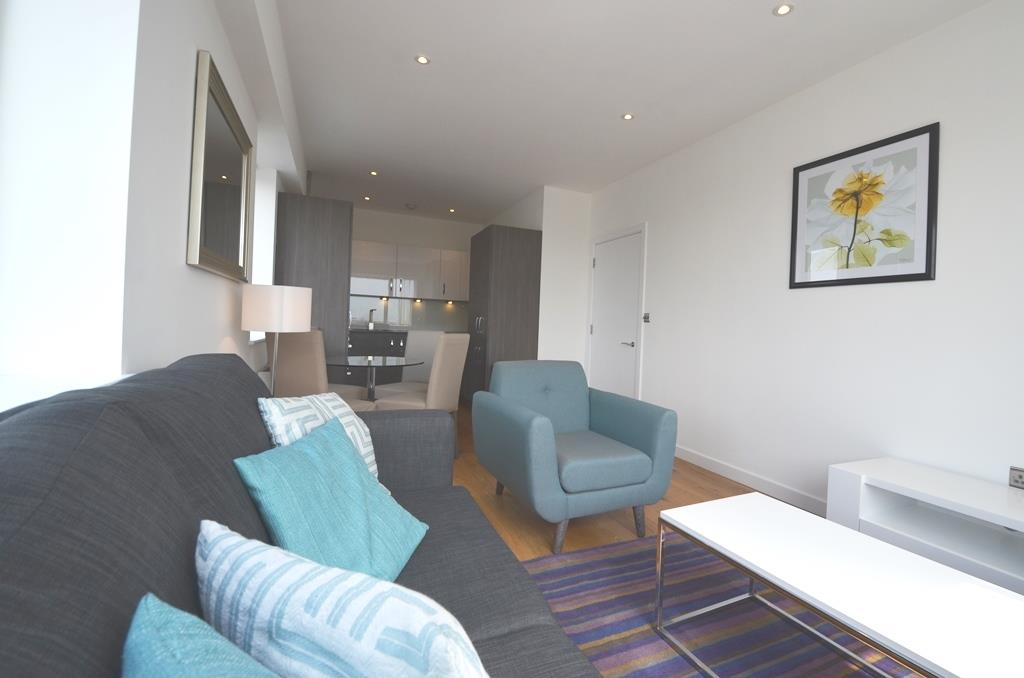 Flat Clayton Road in Greater London