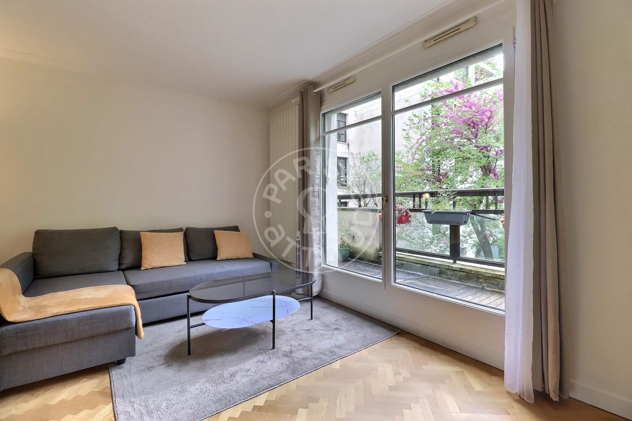 Appartement Rue Henri Heine à Paris
