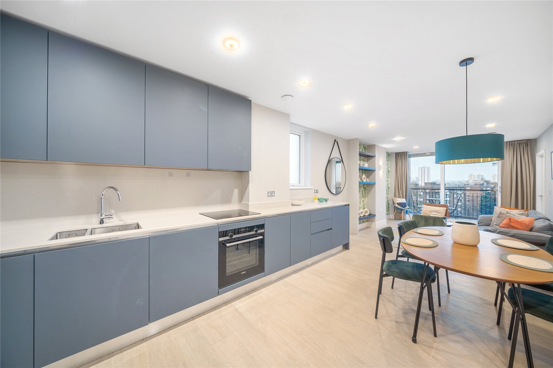 Flat Wyvil Road in Greater London
