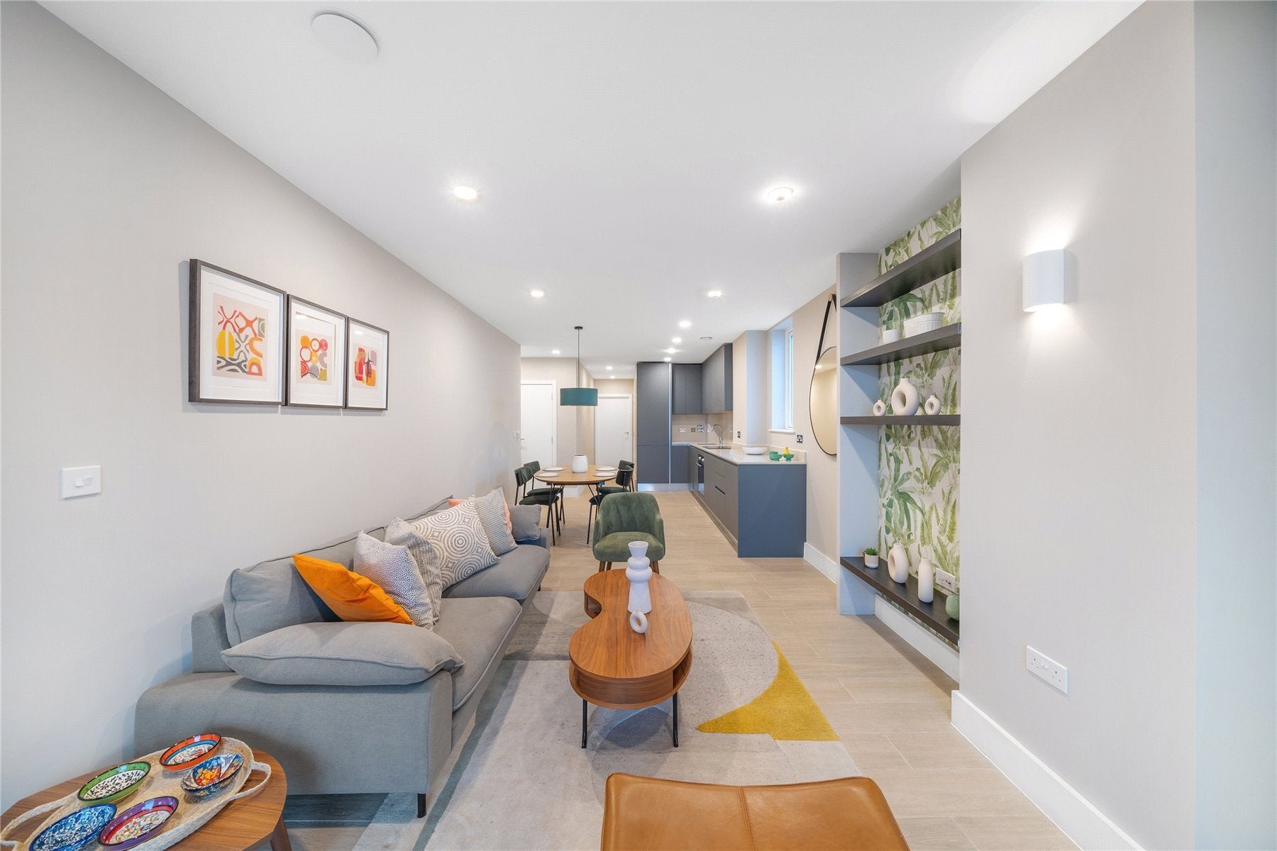 Flat Wyvil Road in Greater London