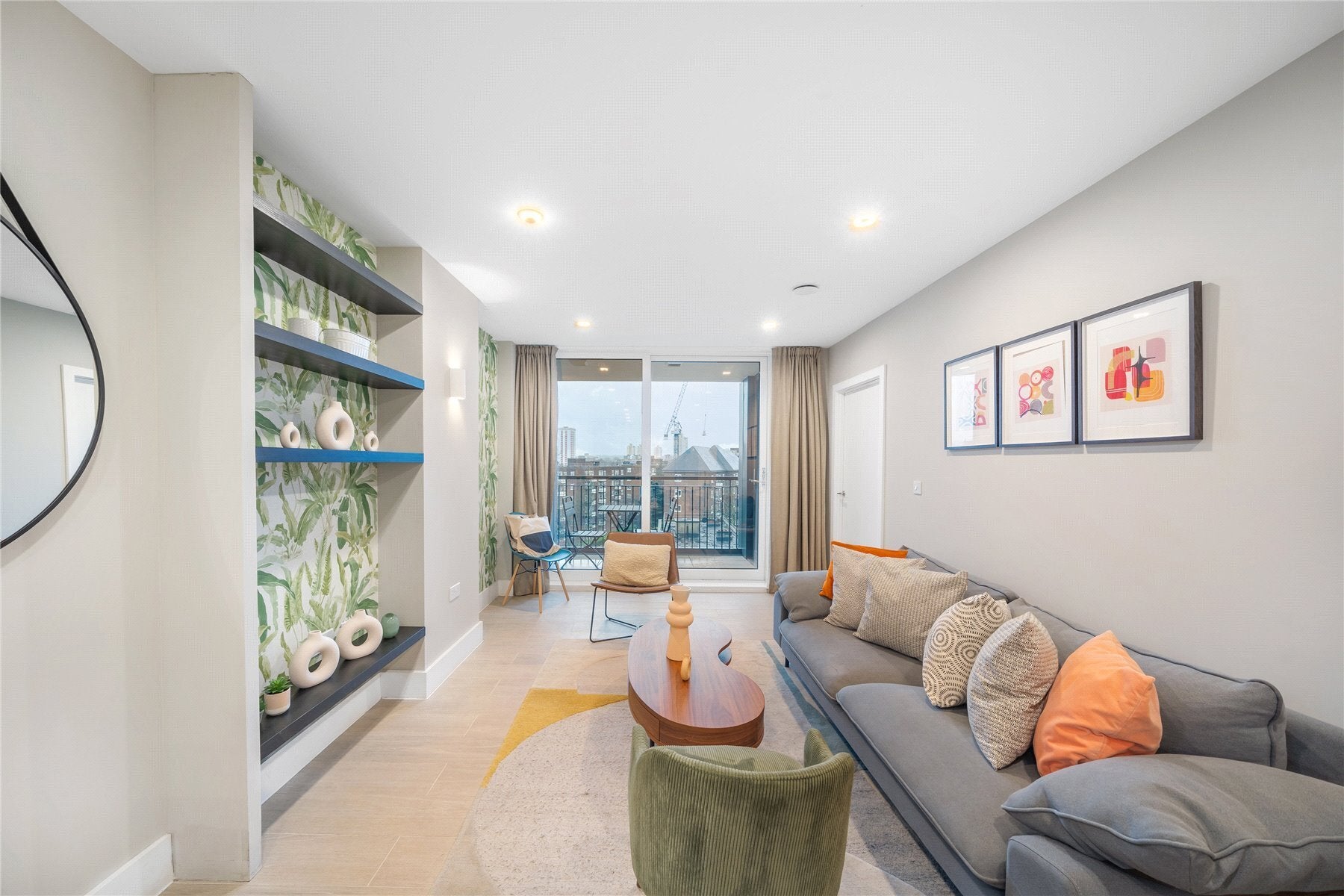 Flat Wyvil Road in Greater London