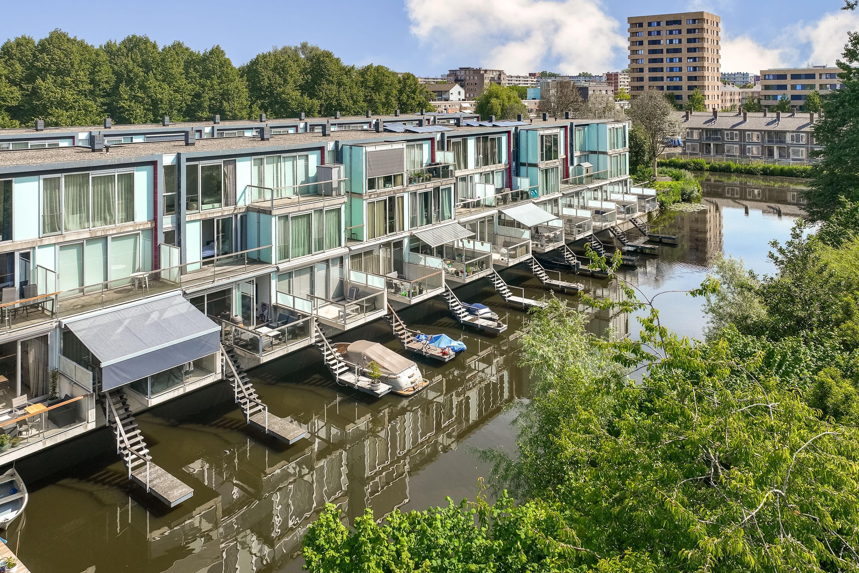 Huis Osdorper Ban in Amsterdam
