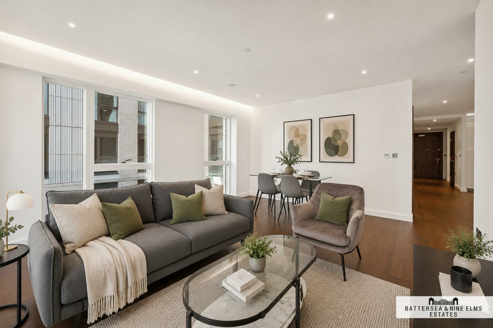 Flat Lanchester Way in Greater London
