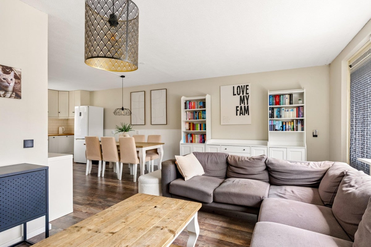 Tussenwoning te koop: Geleenstraat 9, Almere