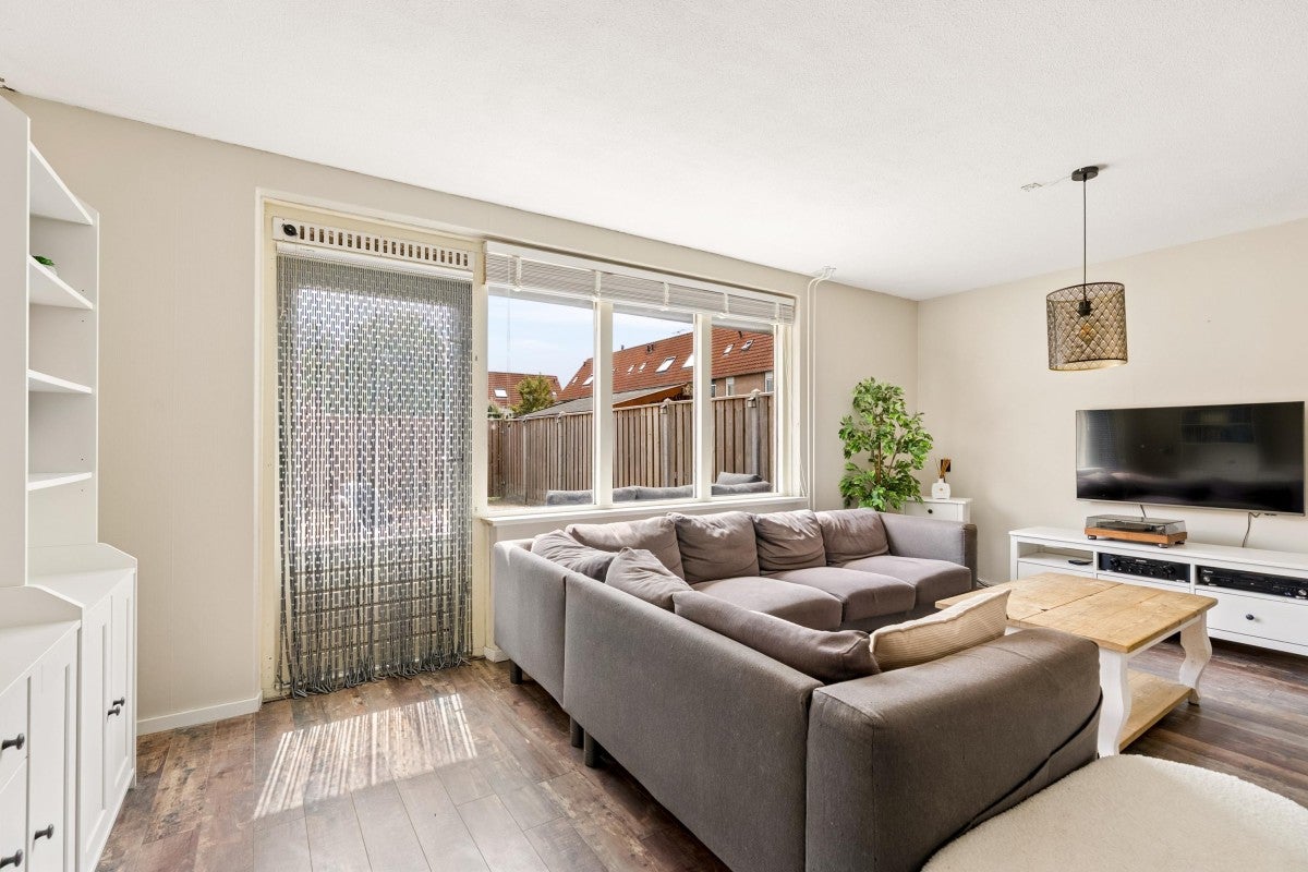 Tussenwoning te koop: Geleenstraat 9, Almere