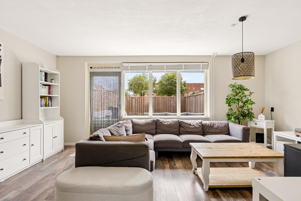 Tussenwoning te koop: Geleenstraat 9, Almere