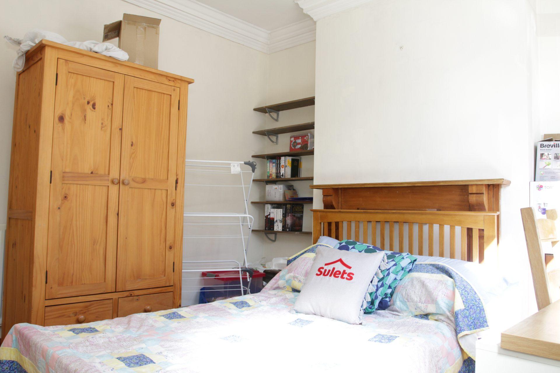 Flat Montague Road in Leicester