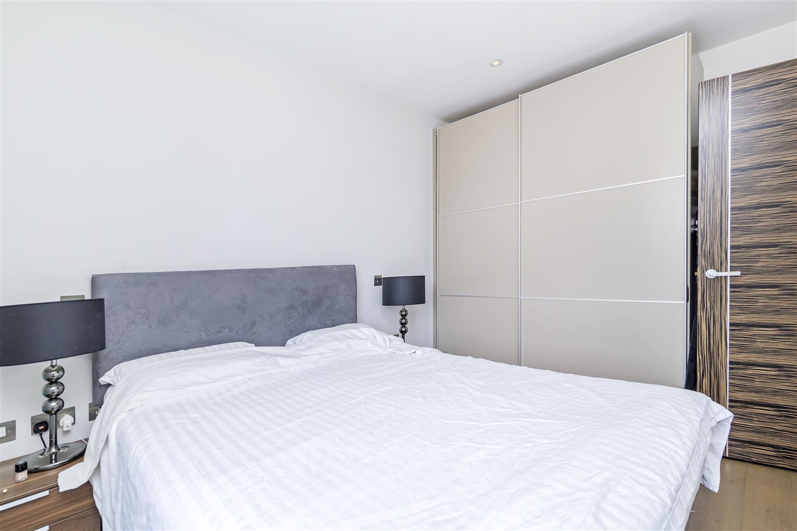 Flat Fulham Road in Greater London