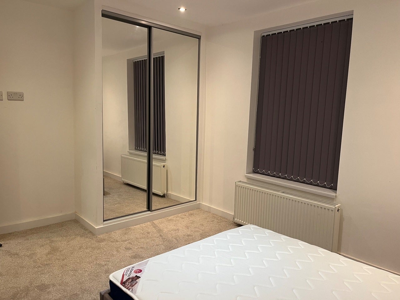 Room Back Dawlish Mount in Leeds