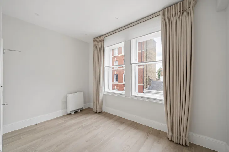 Flat Pont Street in Greater London