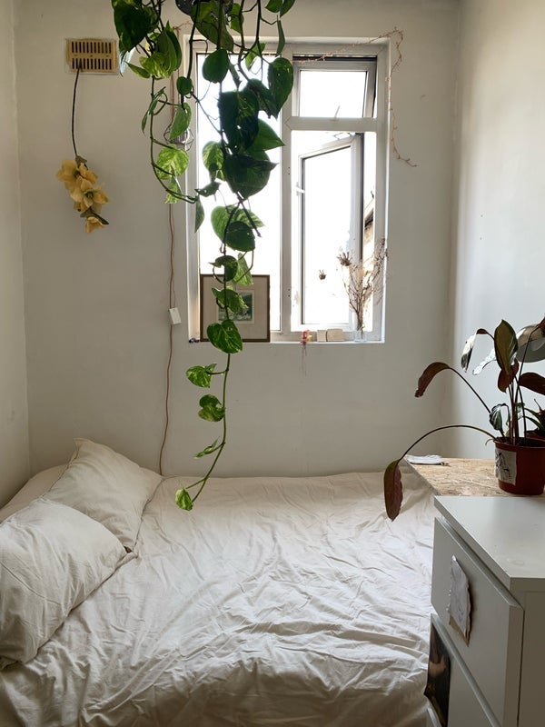 Room Warren Road in Greater London