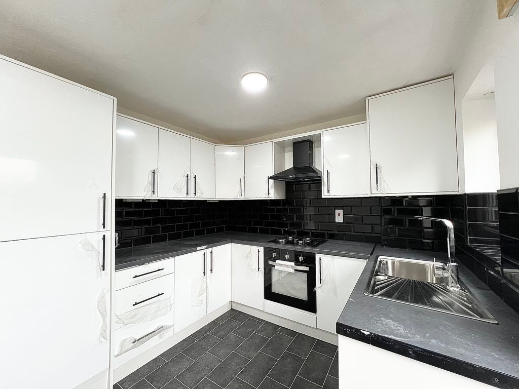 Flat Brocade Close in Salford